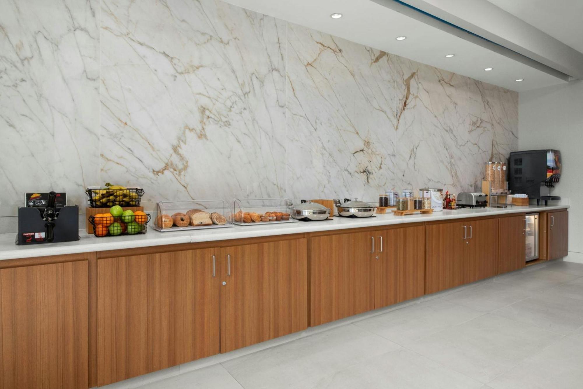 Springhill Suites Irvine John Wayne Airport / Orange County Экстерьер фото